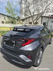 Toyota C-HR Hybrid/Toyota Relax 