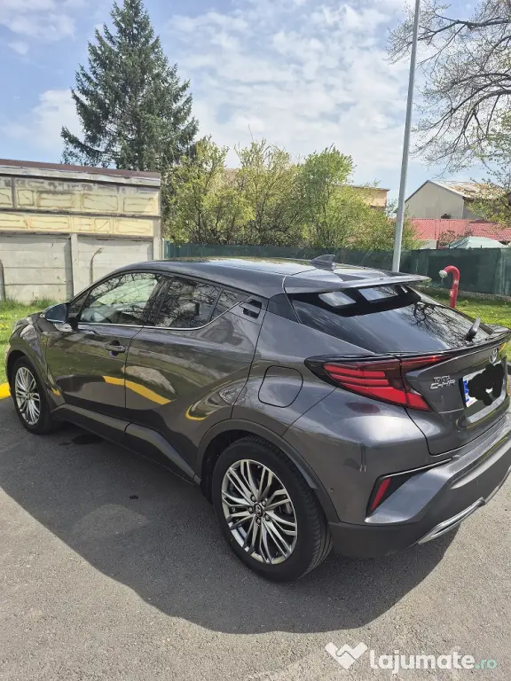 Toyota C-HR Hybrid/Toyota Relax