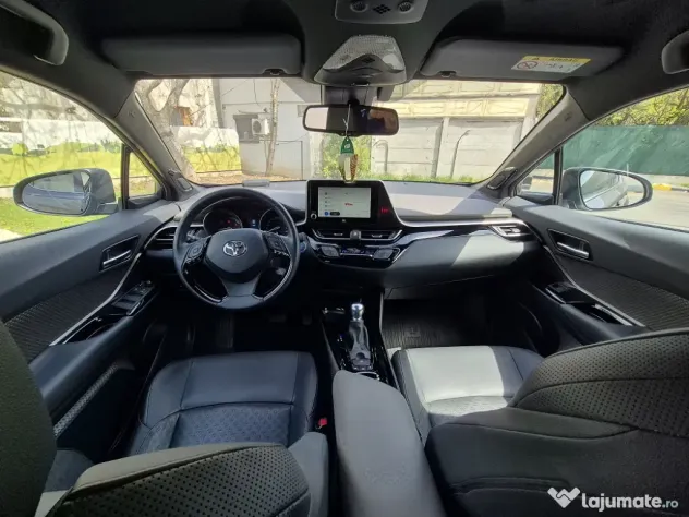 Toyota C-HR Hybrid/Toyota Relax