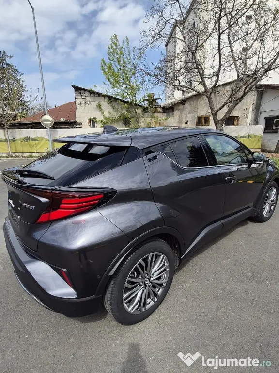 Toyota C-HR Hybrid/Toyota Relax