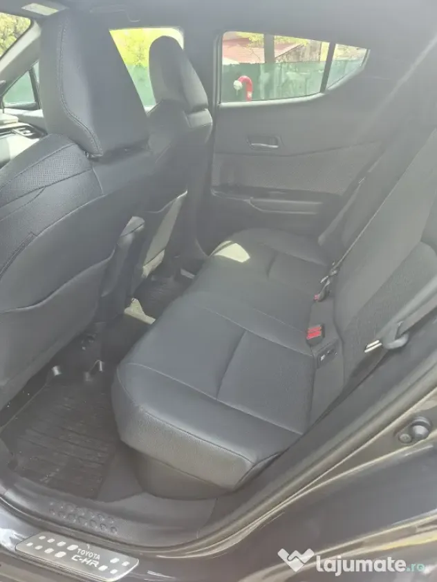 Toyota C-HR Hybrid/Toyota Relax