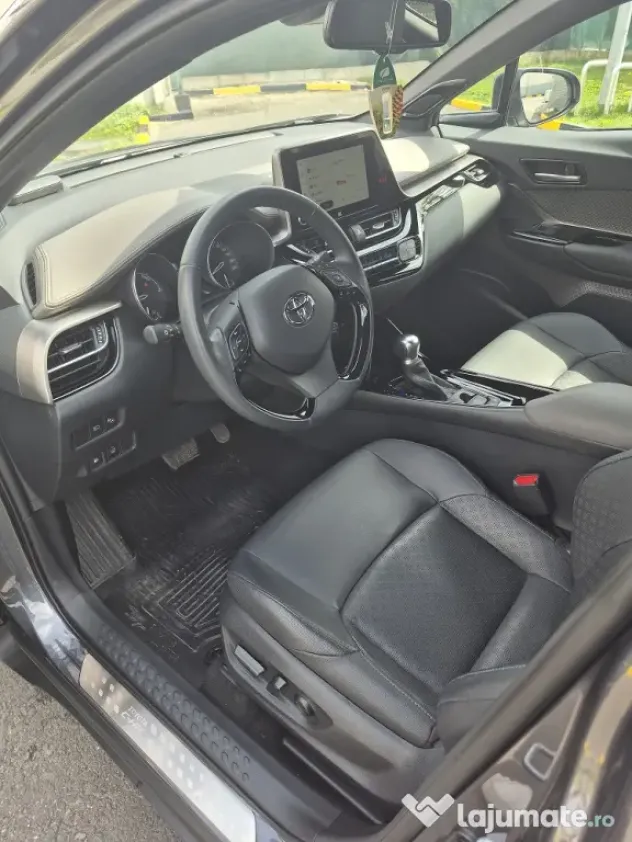 Toyota C-HR Hybrid/Toyota Relax