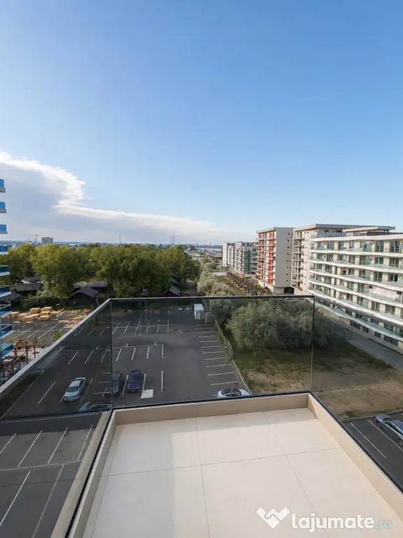Apartament 3 camere | Vedere spre mare | 50m de plajă | Pa