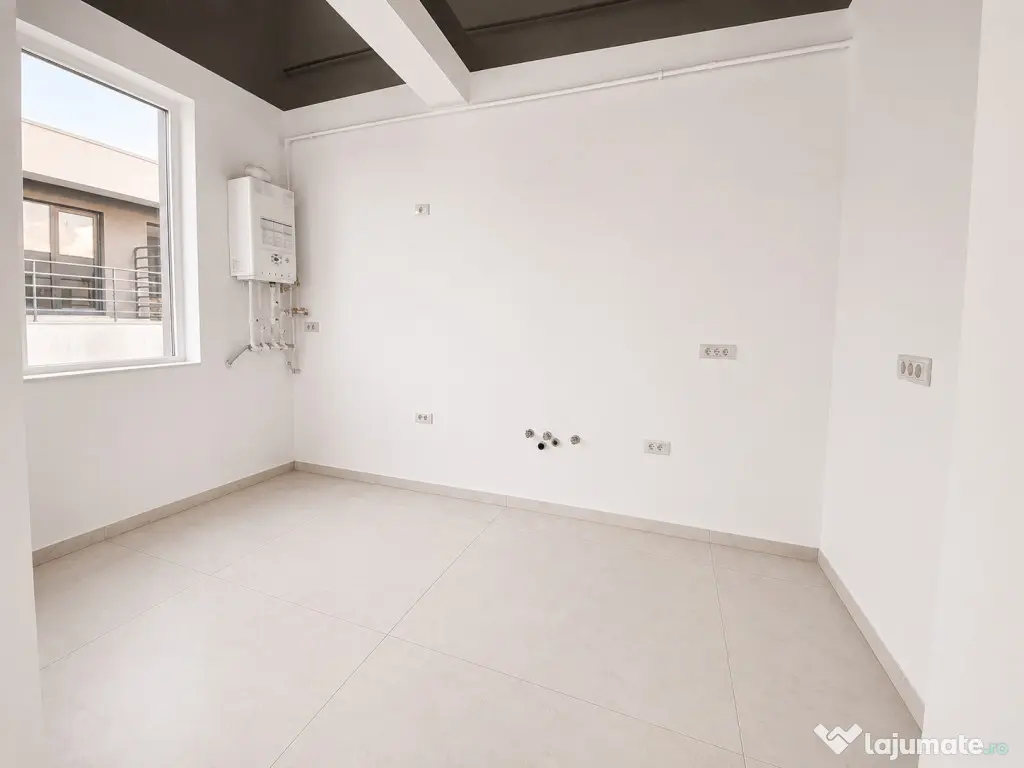 Apartament 3 camere | Vedere spre mare | 50m de plajă | Pa