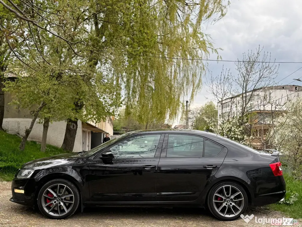 Skoda Octavia 3 VRS Automat-Padele