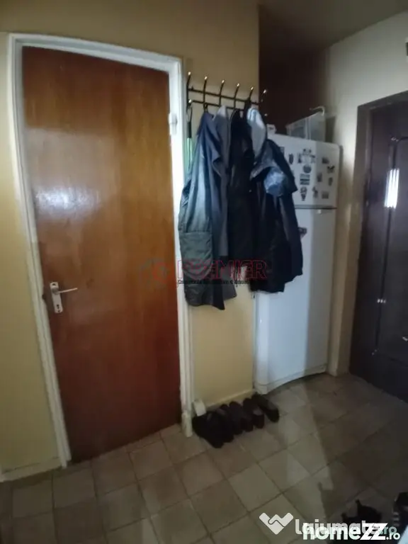 2 camere-Sector 4-Piata Straduintei-Parcare