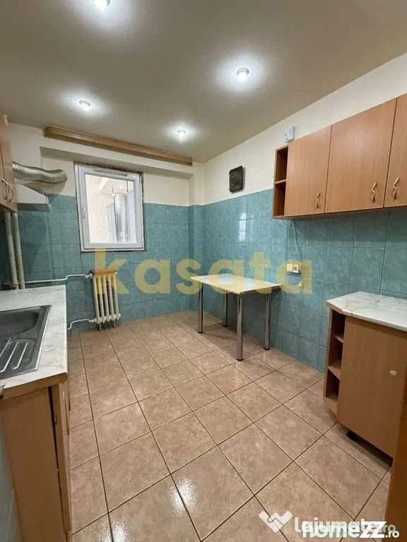 Oportunitate! Apartament 4 camere de vânzare în Colentina