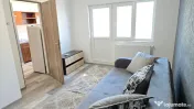 Vand garsoniera decomandata in Deva, zona Eminescu (Micro 15), etaj 3 