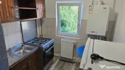 Vand garsoniera decomandata in Deva, zona Eminescu (Micro 15), etaj 3 