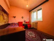 APARTAMENT 3 CAMERE, ETAJ 3, DECOMANDAT, ZONA ROGERIUS, STR 