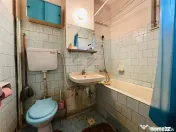 APARTAMENT 3 CAMERE, ETAJ 3, DECOMANDAT, ZONA ROGERIUS, STR 