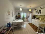 Apartament de 4 camere, 80 mp, decomandat, Cartier 1 Mai 