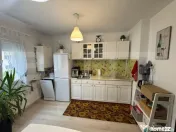 Apartament de 4 camere, 80 mp, decomandat, Cartier 1 Mai 