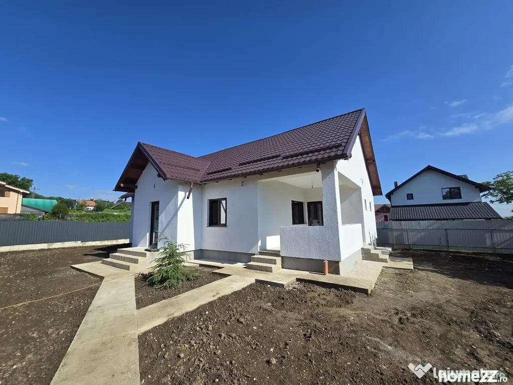 Casă Nouă Modernă de Vânzare –Sărata, Bacău,Confo...