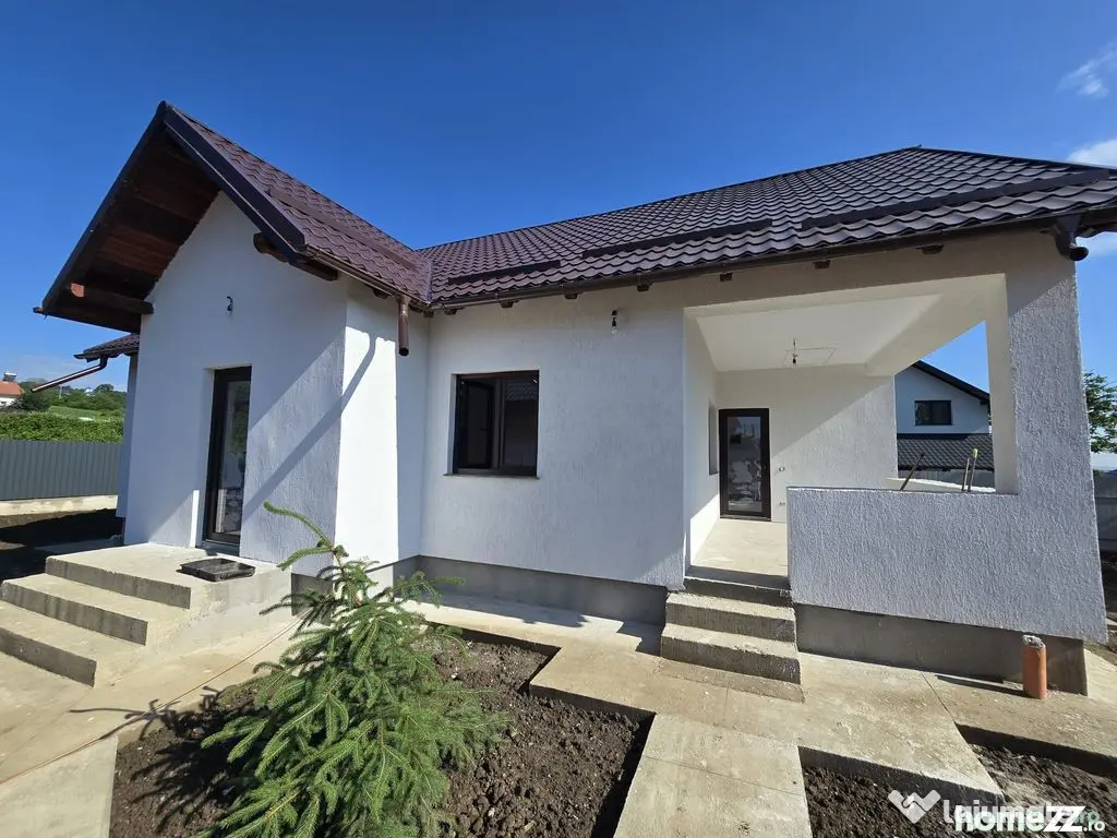 Casă Nouă Modernă de Vânzare –Sărata, Bacău,Confo...