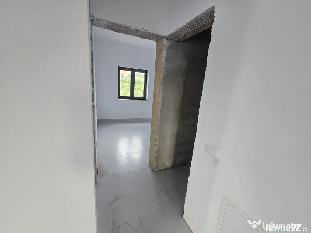 Casă Nouă Modernă de Vânzare –Sărata, Bacău,Confo...