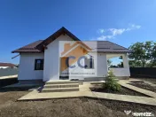 Casă Nouă Modernă de Vânzare –Sărata, Bacău,Confo...