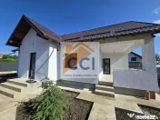 Casă Nouă Modernă de Vânzare –Sărata, Bacău,Confo...