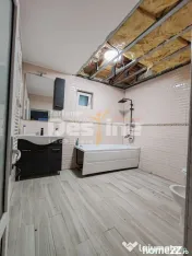 Imobil compus din casa si 1800mp teren in Suburbia Brodoc, j 
