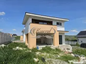 Casa individuala cu garaj si terase generoase in Chinteni 