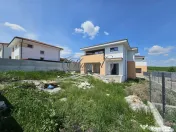 Casa individuala cu garaj si terase generoase in Chinteni 