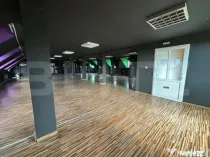 Spatiu comercial de inchiriat, 3 incaperi, 300 mp, zona cent