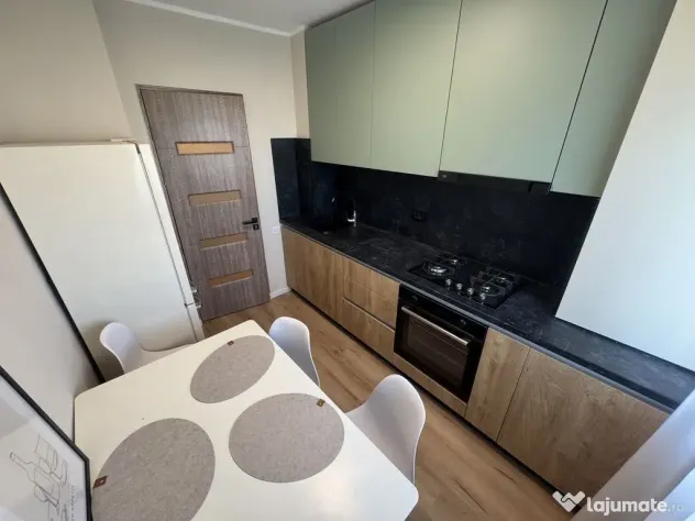 Apartament 2 camere Renovat Total zona City Park cu Centrala