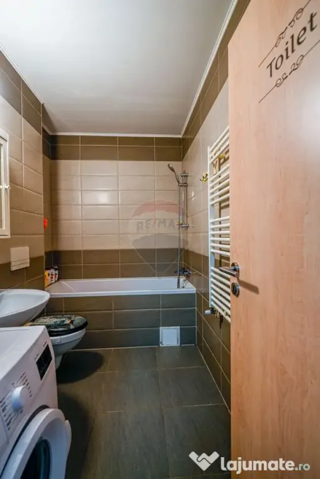 Apartament cu 2 camere de vânzare în Avangarden Tractor...