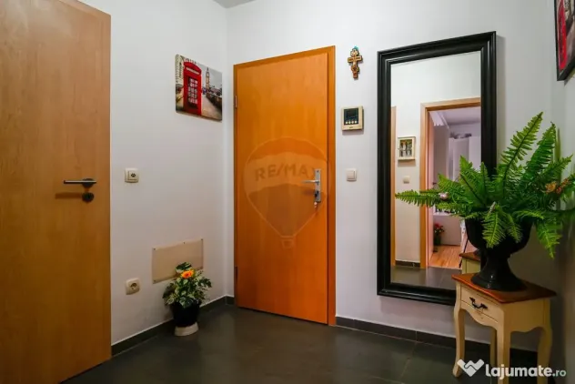 Apartament cu 2 camere de vânzare în Avangarden Tractor...