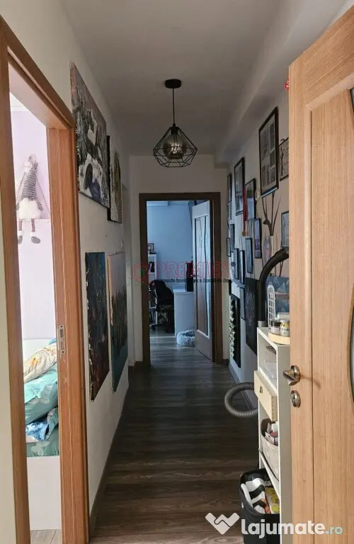 Apartament 3 camere - Strada Stupilor