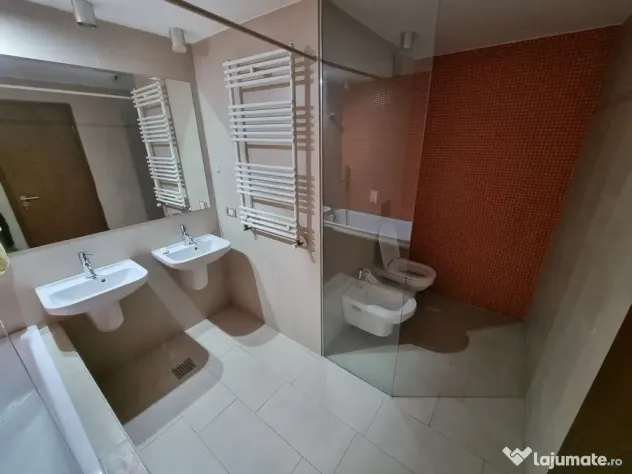 Apartament 2 camere zona Faleza Nord(vedere superba catre...