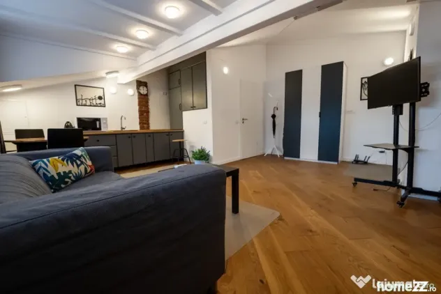 COTROCENI-GIULINI, STUDIO LA CHEIE, 33 MP, PLATA IN RATE!