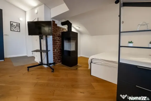 COTROCENI-GIULINI, STUDIO LA CHEIE, 33 MP, PLATA IN RATE!