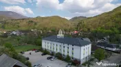Apartament 3 camere NOU! Zona foarte liniștită!