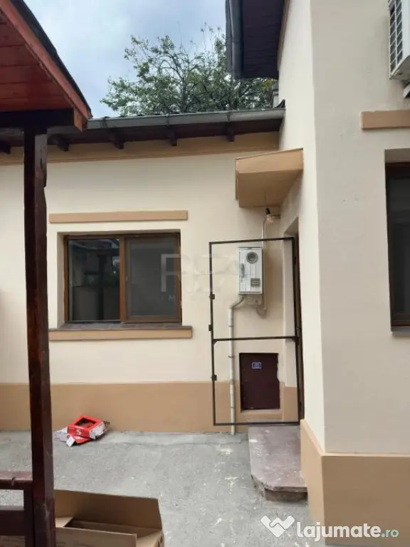 Casa 3 Camere - 95mp - ideală pentru activitate comercială