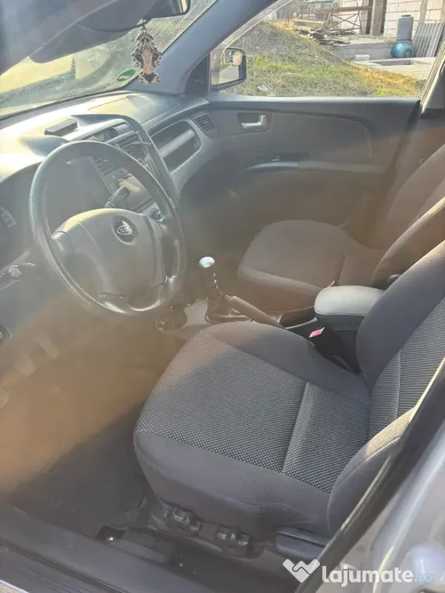 Kia Sportage 2.0 diesel 4X4 la buton