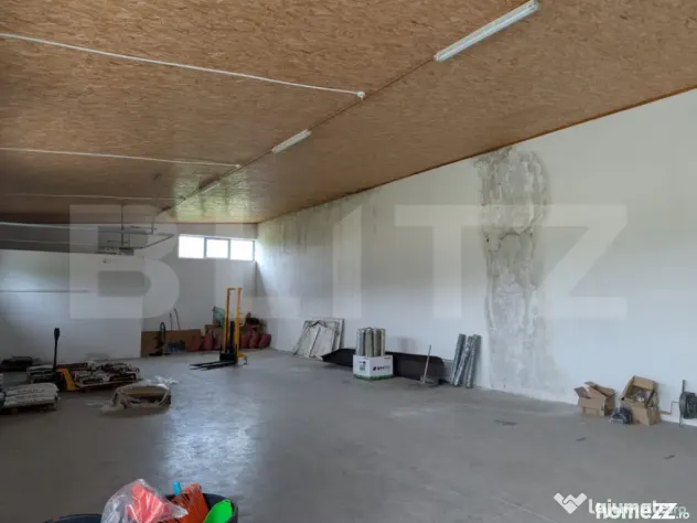 Spațiu comercial cu teren generos de 2.500 mp, la intrarea - Dragomiresti (Dambovita)