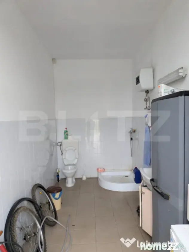 Spațiu comercial cu teren generos de 2.500 mp, la intrarea - Dragomiresti (Dambovita)