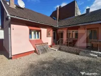 Casa 3 camere 1 bucatarie 1 baie 100 mp utili cu toate utili 