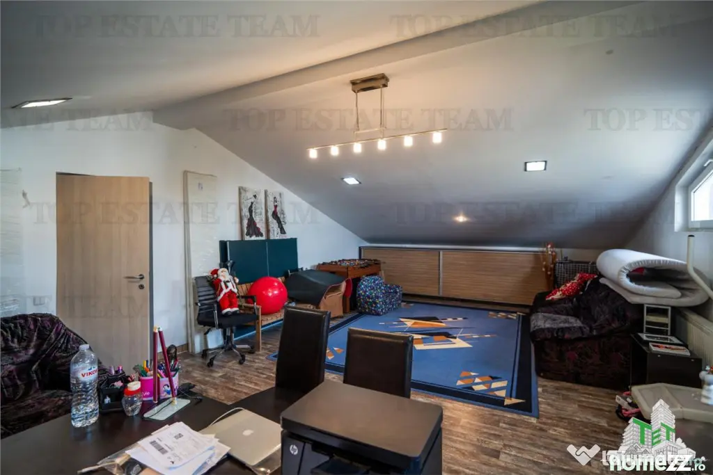 Vila cu 500 mp teren, langa British School — Pipera, Ia...