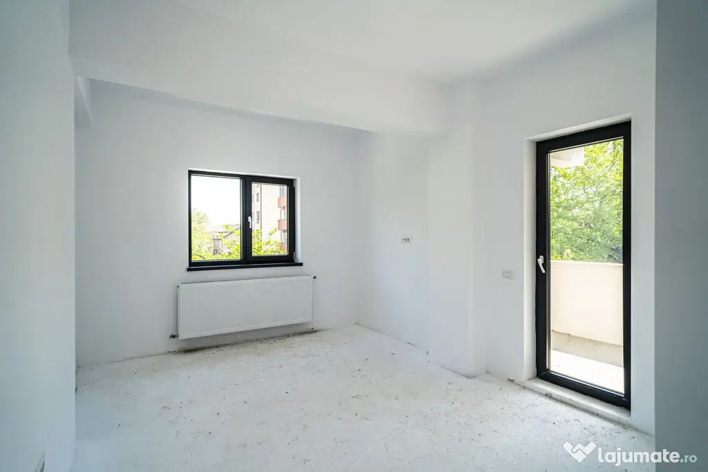 Ap. 3 Camere, 87 mp, decomandat, 2 balcoane, zona de case...