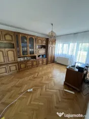 Casă Pausesti Maglasi, la 7 minute de oraș 
