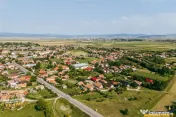 FILM! 2.000 mp teren intravilan, cu utilitati, apreciabil ar 