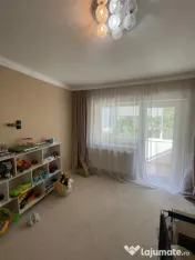 Apartament 3 camere, 77 mp utili + garaj subteran, Moldovei 