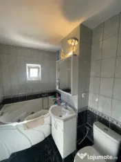 Apartament 3 camere, 77 mp utili + garaj subteran, Moldovei 