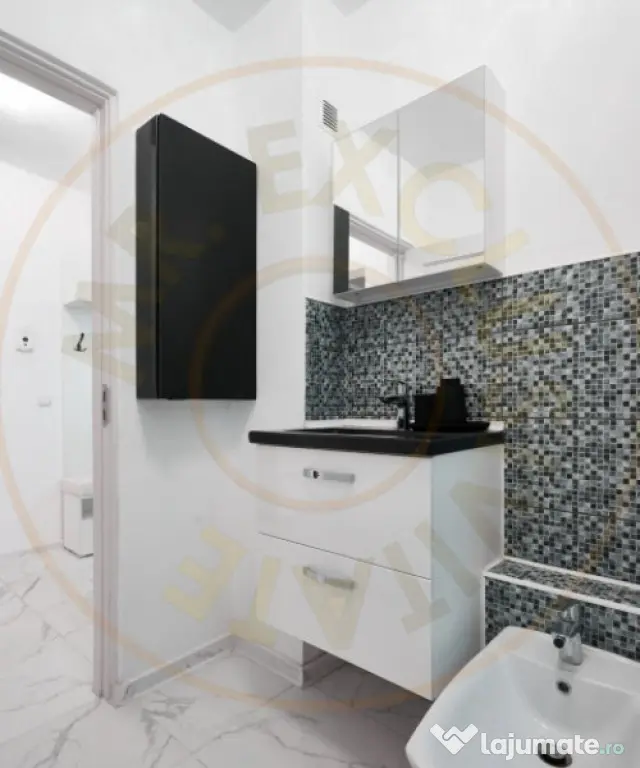 Apartament Gavana, 3 camere, etaj 1, renovat recent , zona P