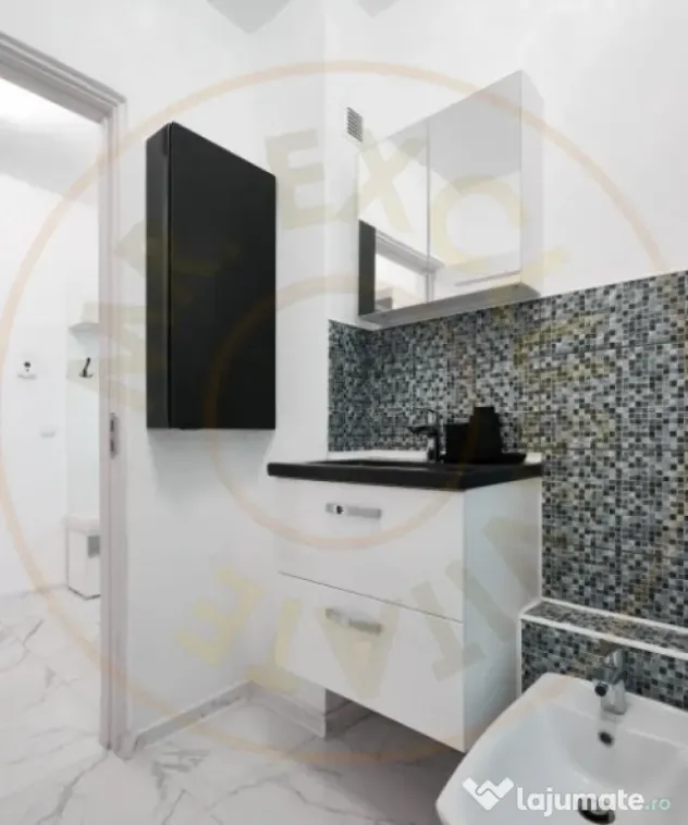 Apartament Gavana, 3 camere, etaj 1, renovat recent , zona P