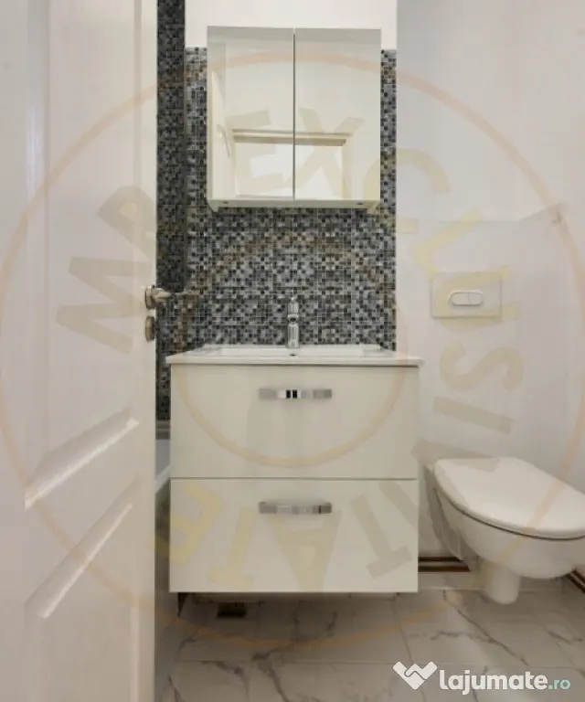 Apartament Gavana, 3 camere, etaj 1, renovat recent , zona P
