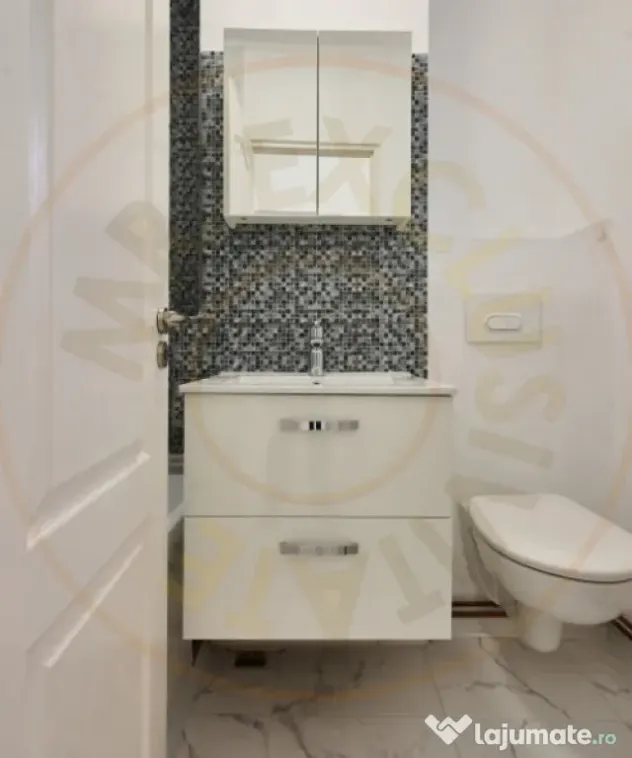 Apartament Gavana, 3 camere, etaj 1, renovat recent , zona P