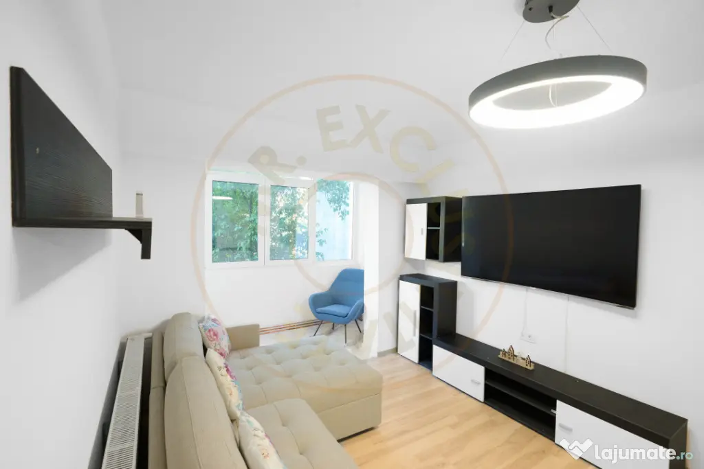 Apartament Gavana, 3 camere, etaj 1, renovat recent , zona P